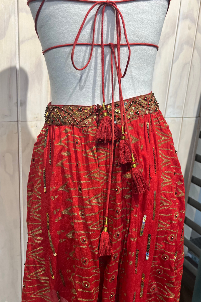 VESTIDO MINI BANI CON COLA ROJO TALLA XS