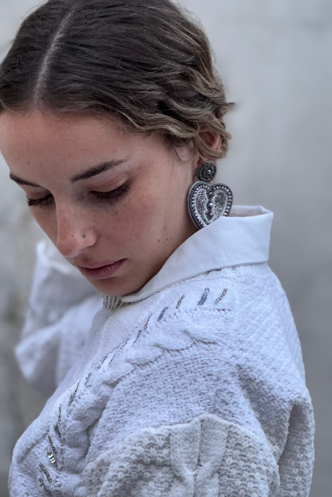 SWEATER TRUST WHITE