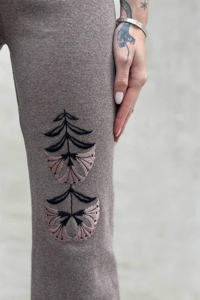 PANTALON STILLNESS WARM BEIGE