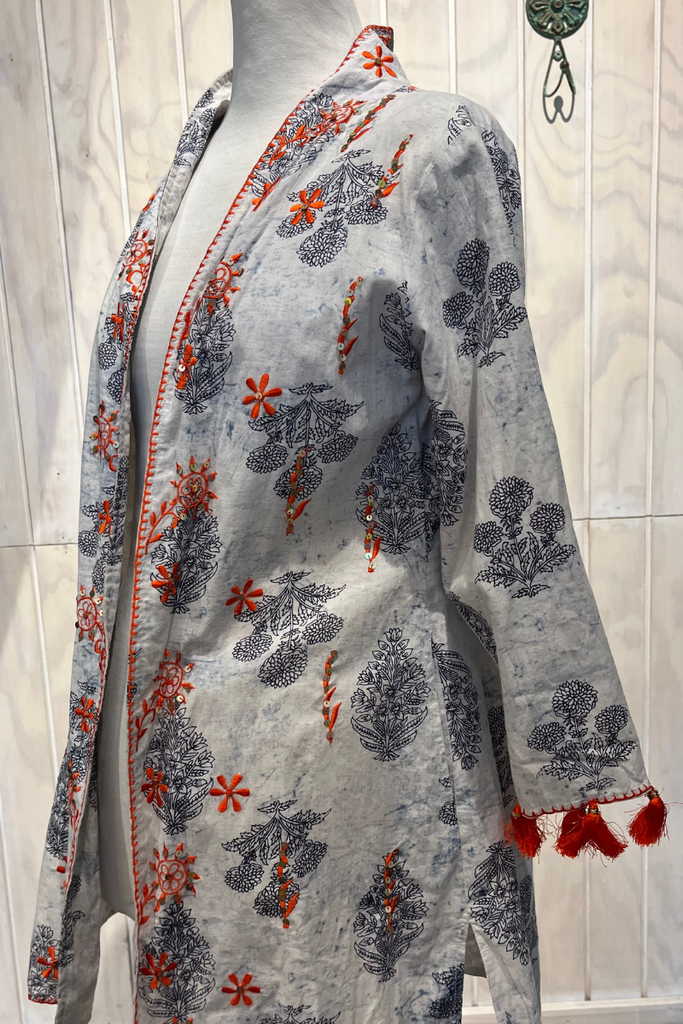 CHAQUETA CON DETALLES NARANJOS TALLA XS/S